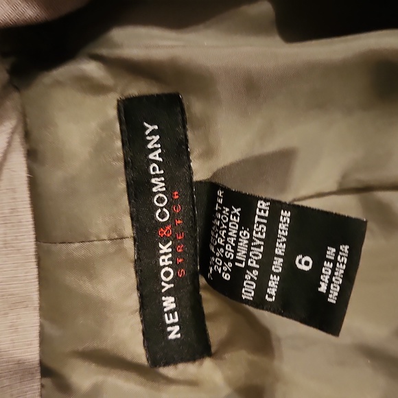 Womens brown suit - Picture 4 of 4